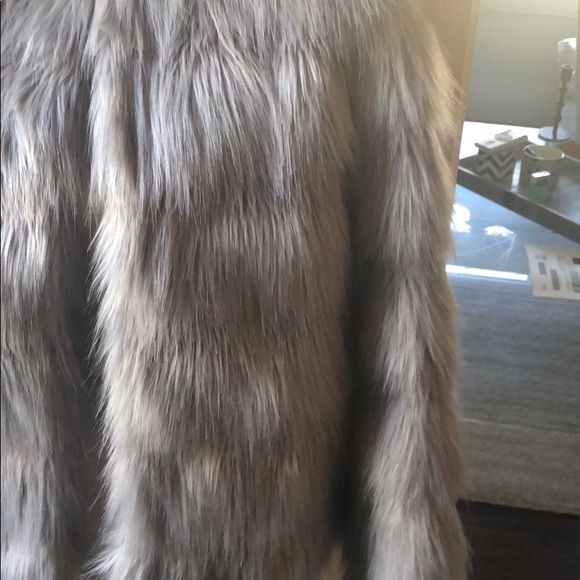H&M Divided Gray faux fur jacket - Picture 3 of 6